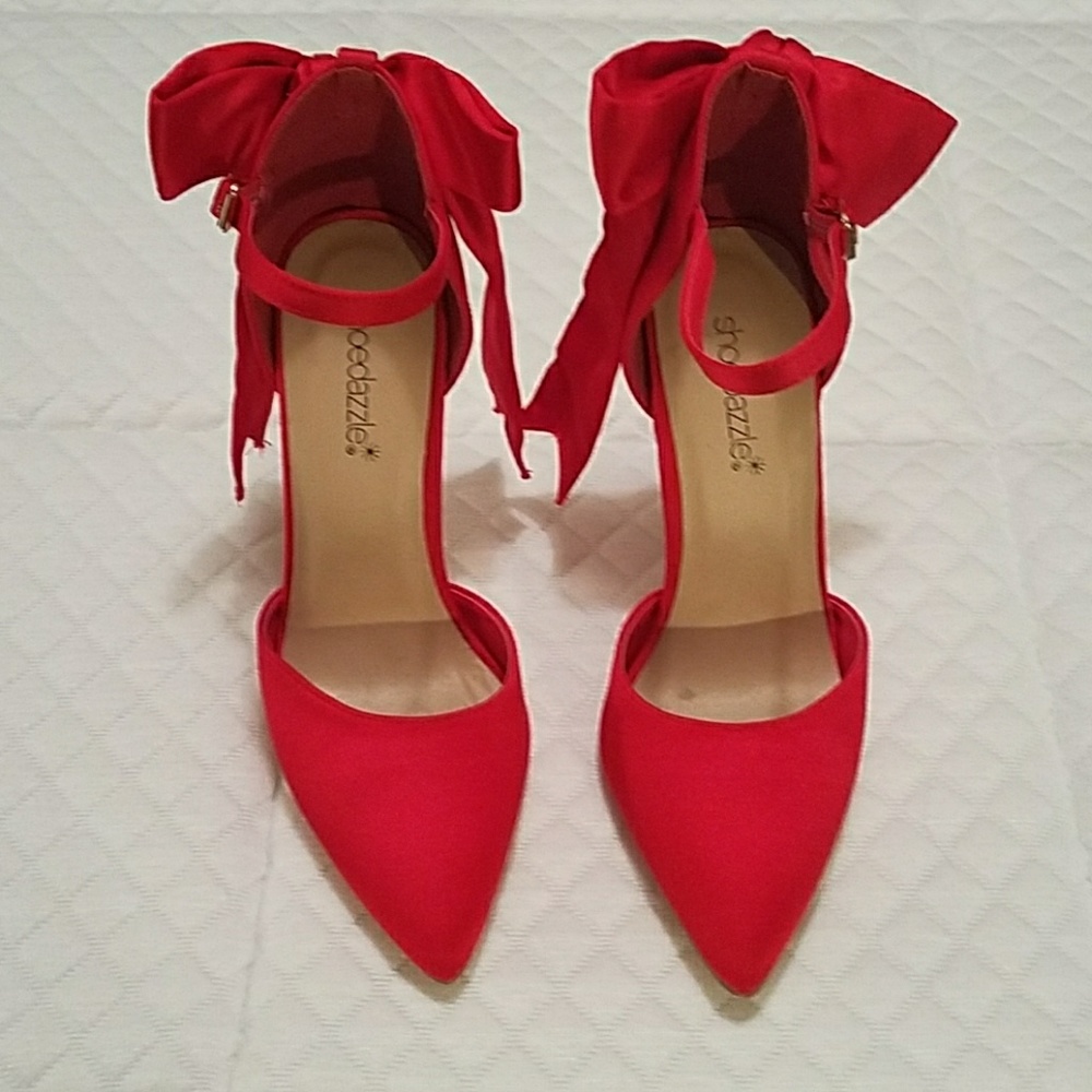 Shoe Dazzle Vivian Pumps